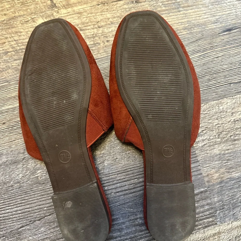 flats - Picture 2 of 2